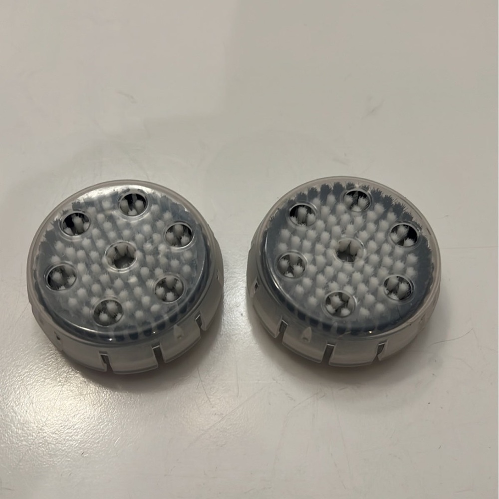 2 Clarisonic Smart Body Brush / Replacement Brush